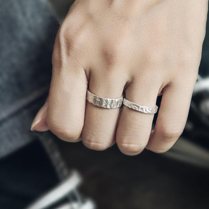 Retro Simple Texture Antithesis Ring