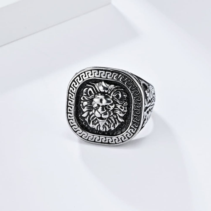Vintage lion ring