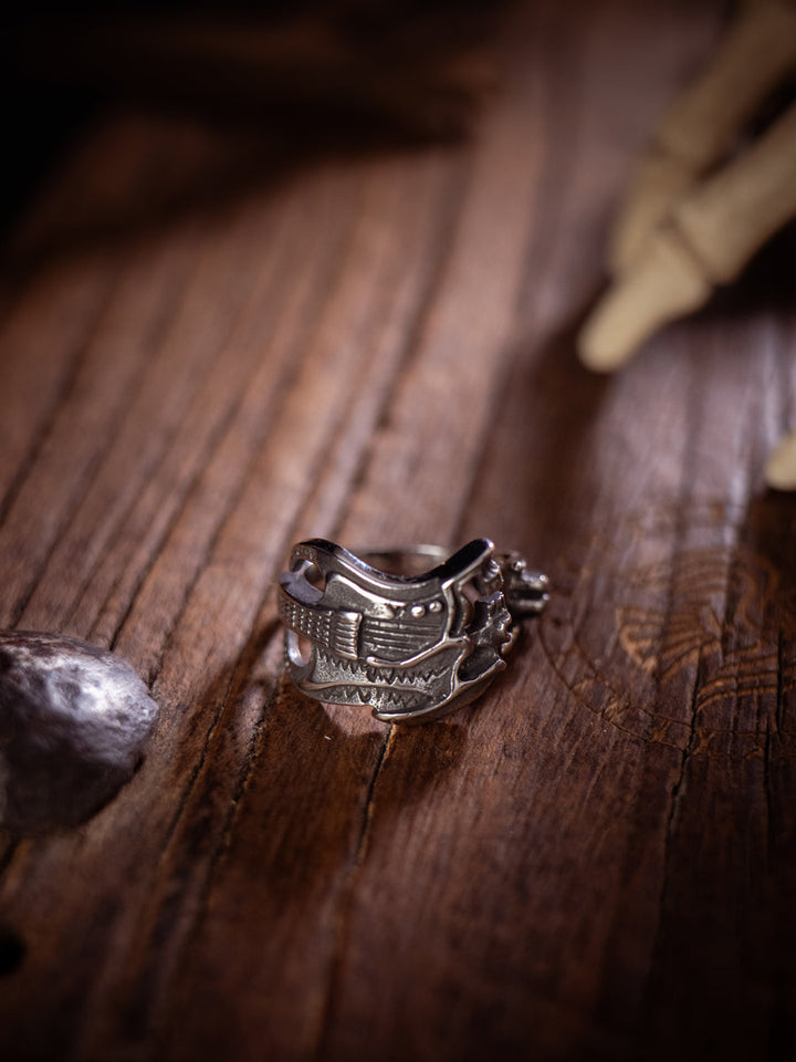 Skull guitar ring
