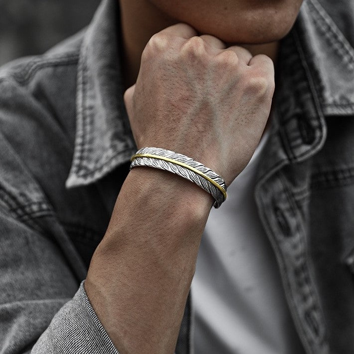 Printed feather bracelet