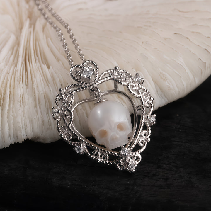Openwork Heart-Shaped Skull Pendant Necklace