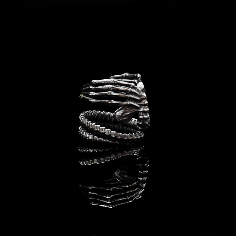Alien Ring