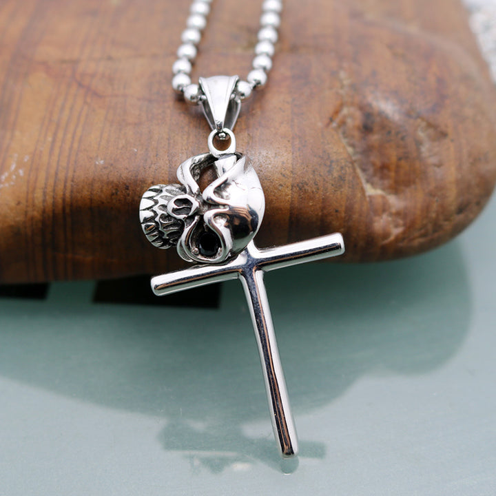 Moving skull cross necklace