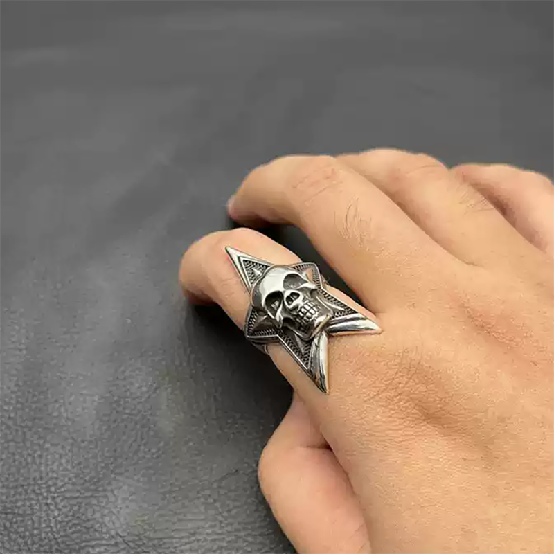 Giant Skull Pentagram Ring