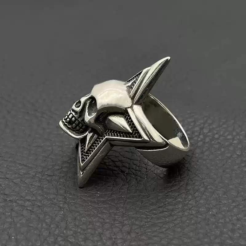 Giant Skull Pentagram Ring