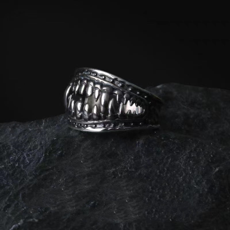 Gothic Devil Tooth Ring