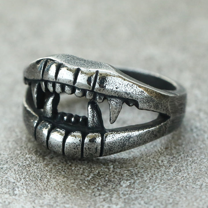 Vampire Fang Ring