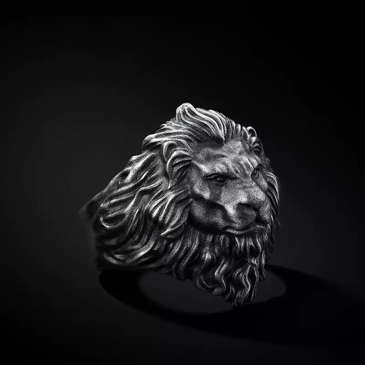 Domineering lion ring