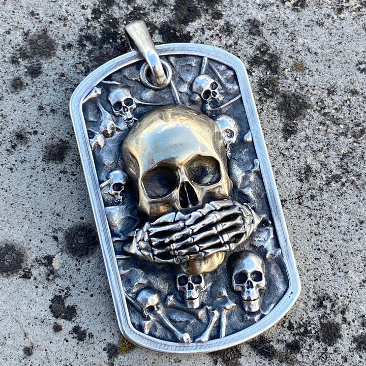 Skull tag necklace
