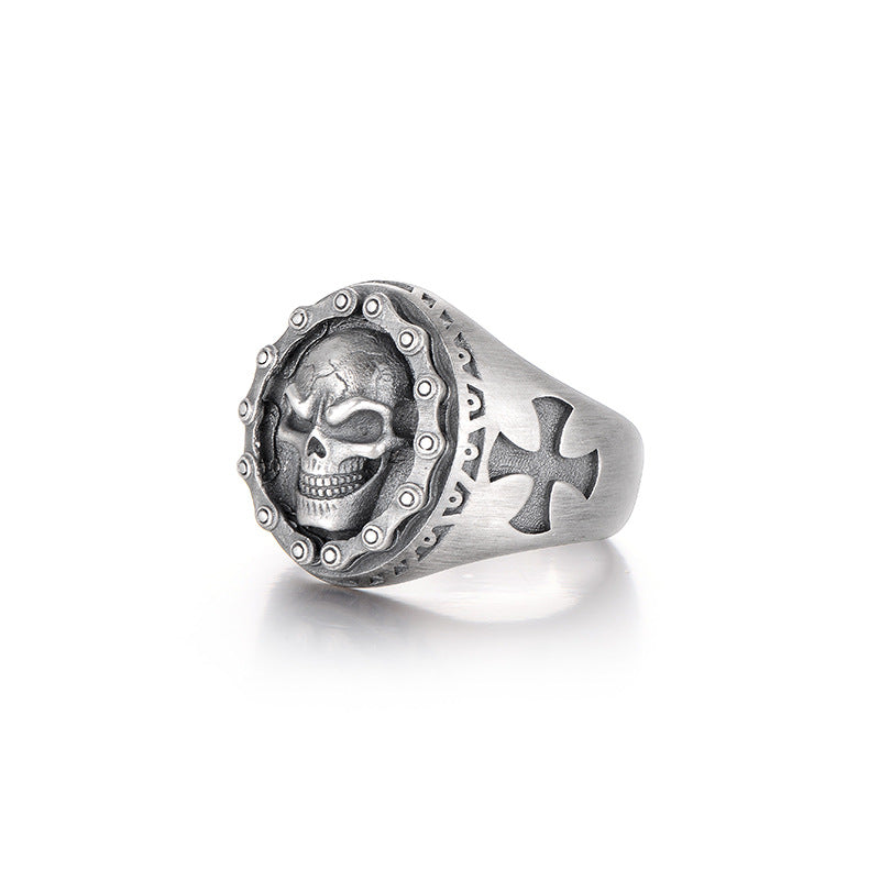 Chain skull ring