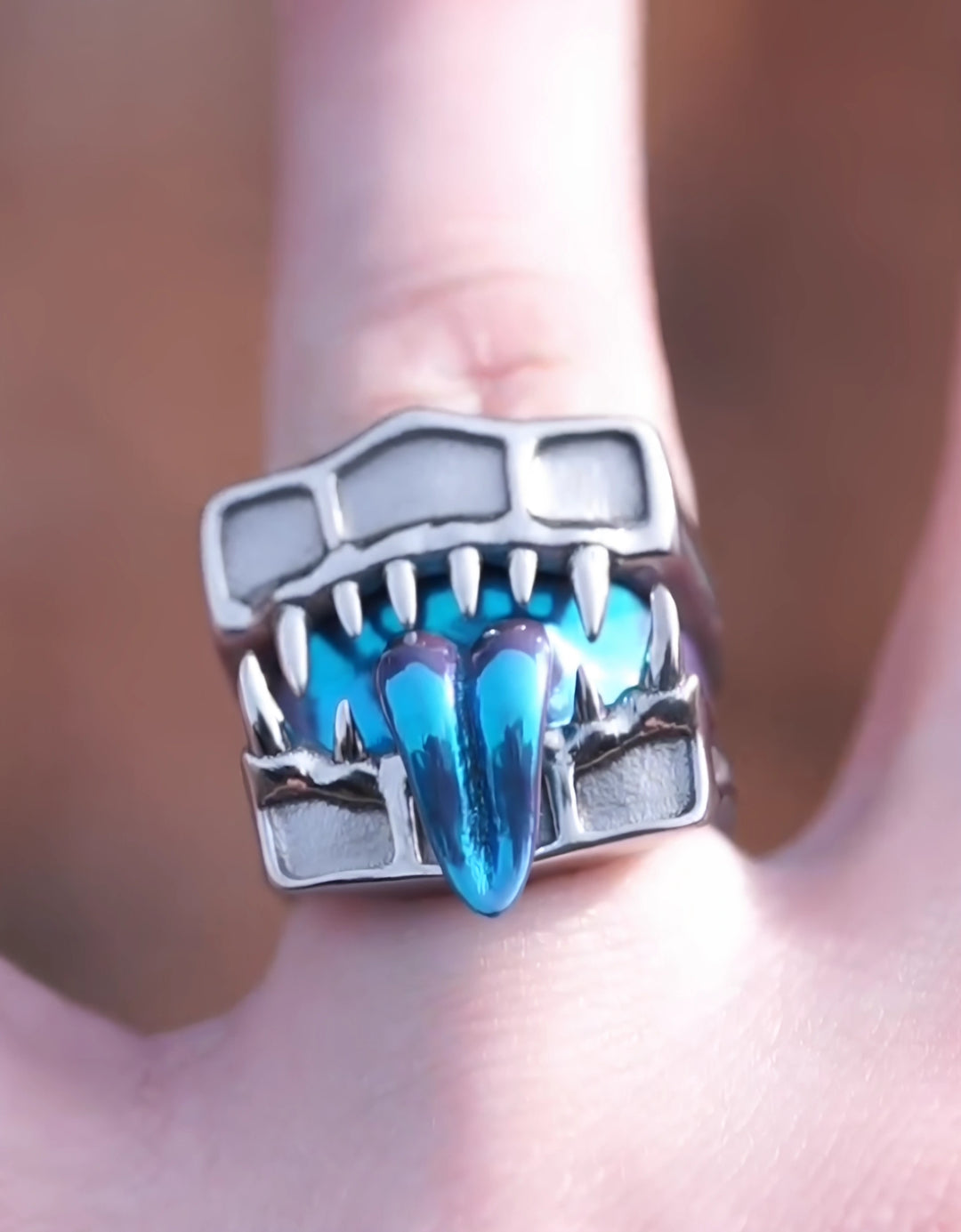 Venom Fang Ring