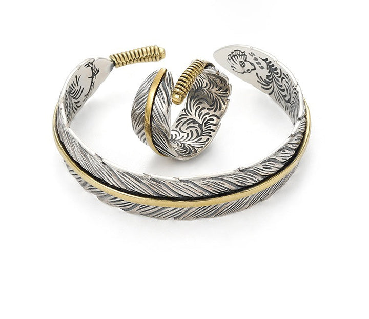 Printed feather bracelet