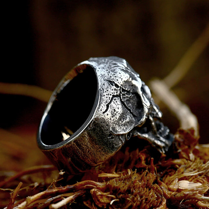 Twin-Skull Ring with Fracture Detail