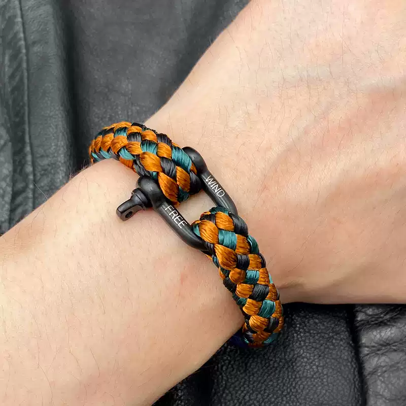 Hand-woven paracord men&