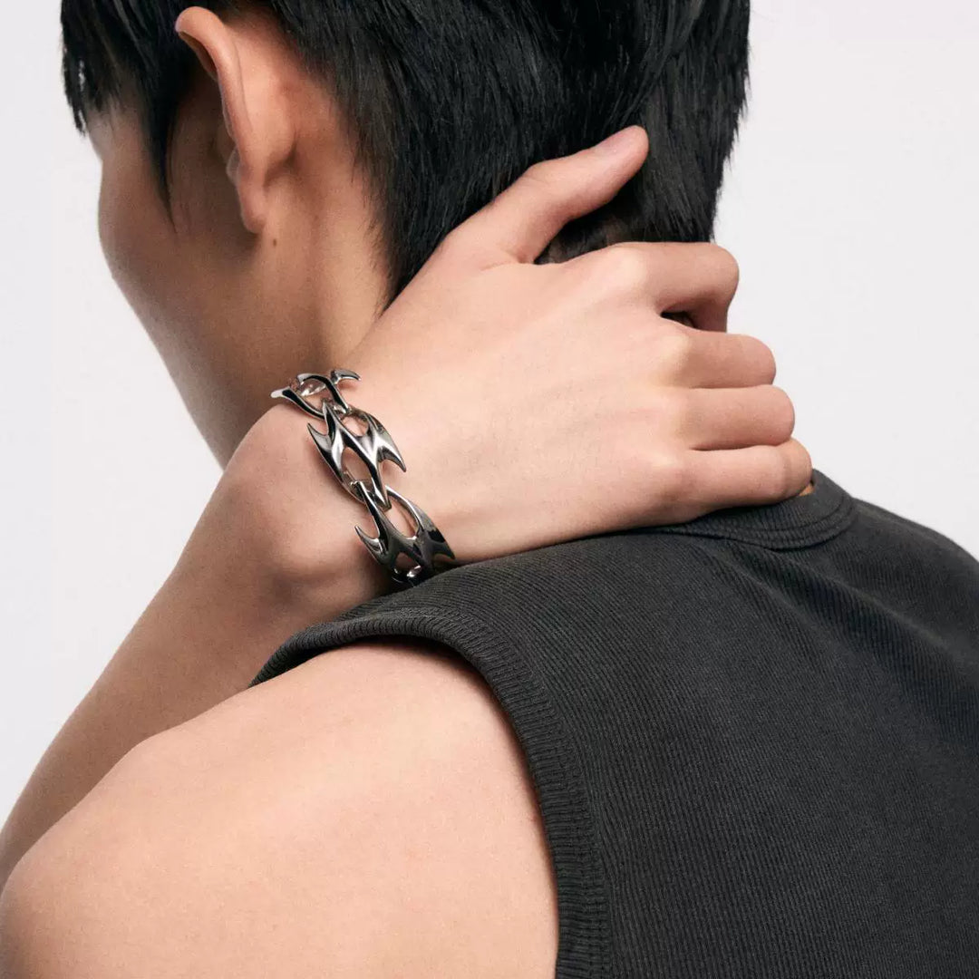 Gothic Thorn-Link Bracelet