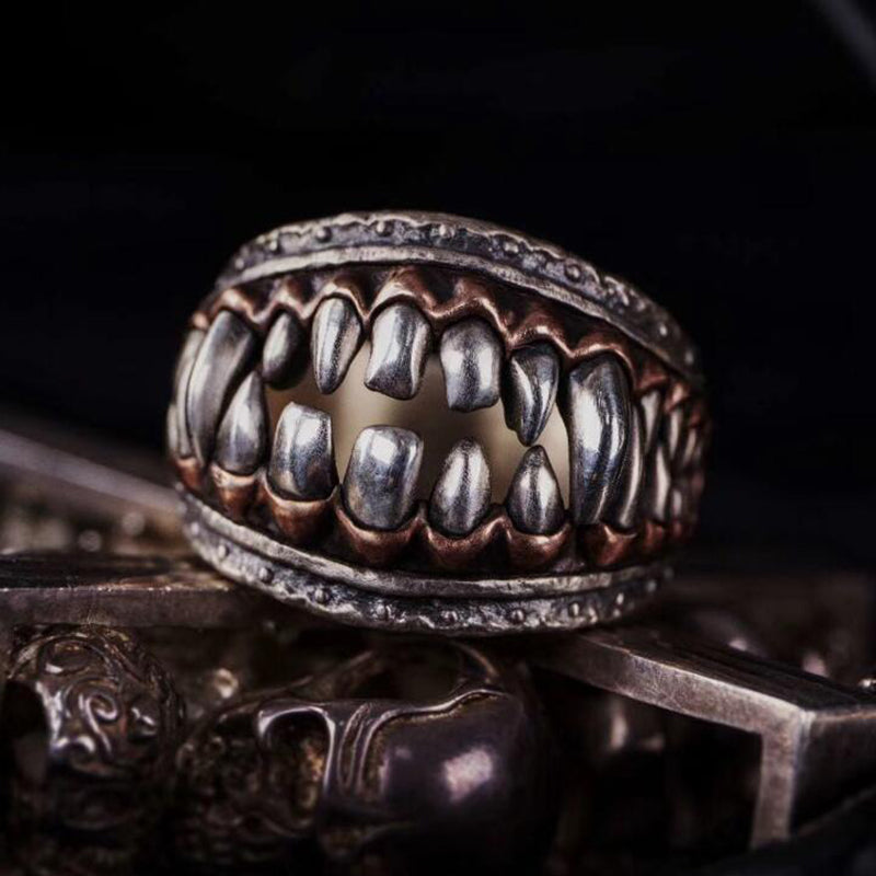 Gothic Devil Tooth Ring