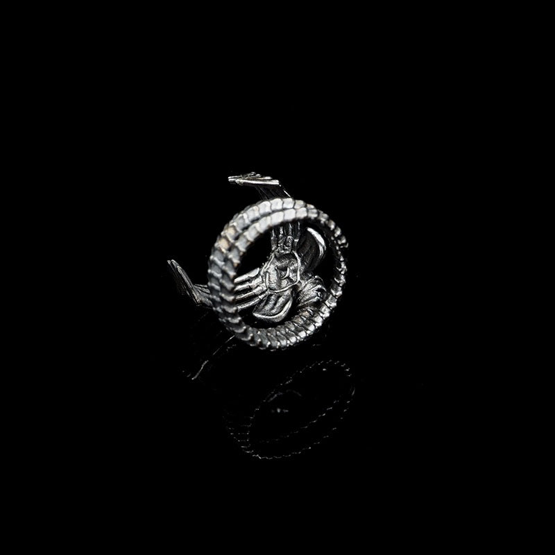 Alien Ring