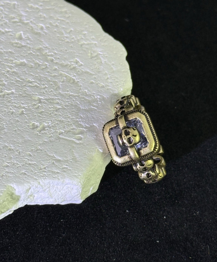 Multi-skull square diamond open ring