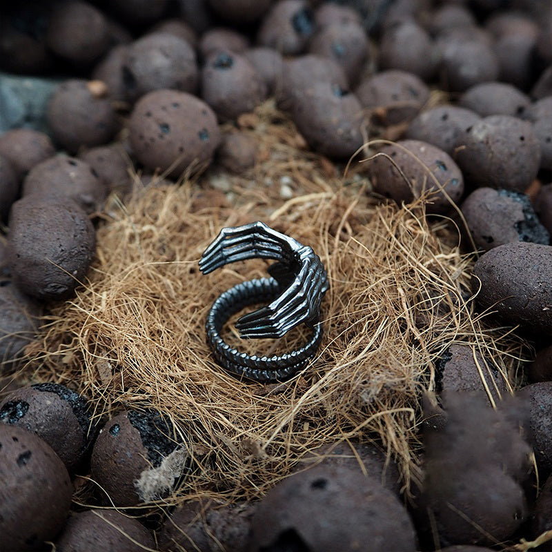 Alien Ring
