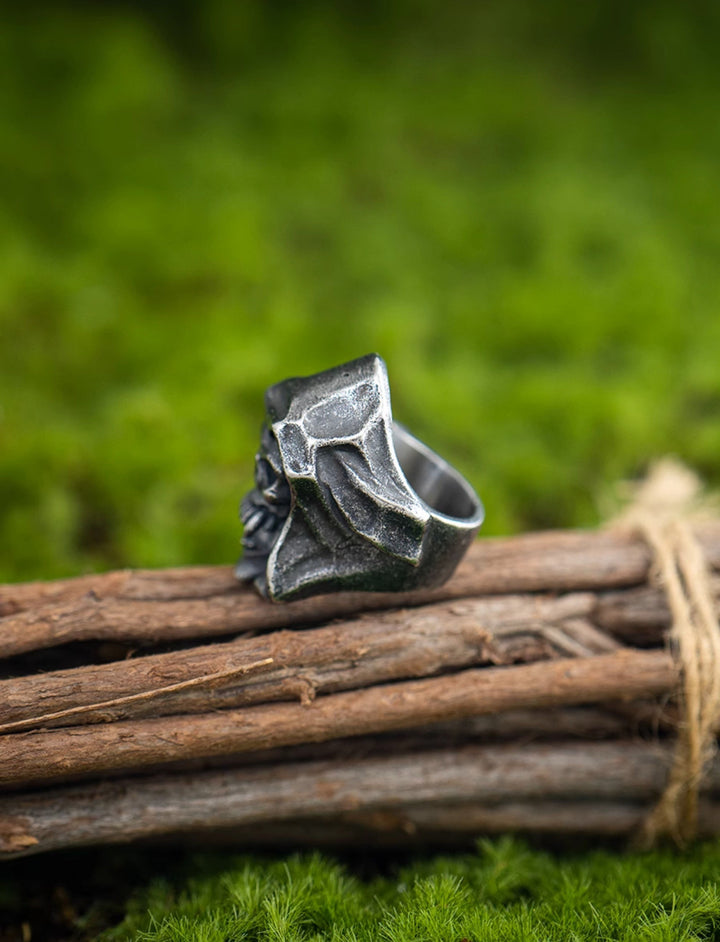 Giant Necromancer Skeleton Ring