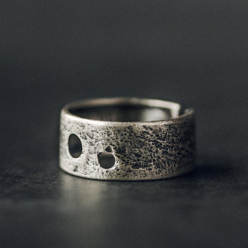 Retro Simple Hollow Ring