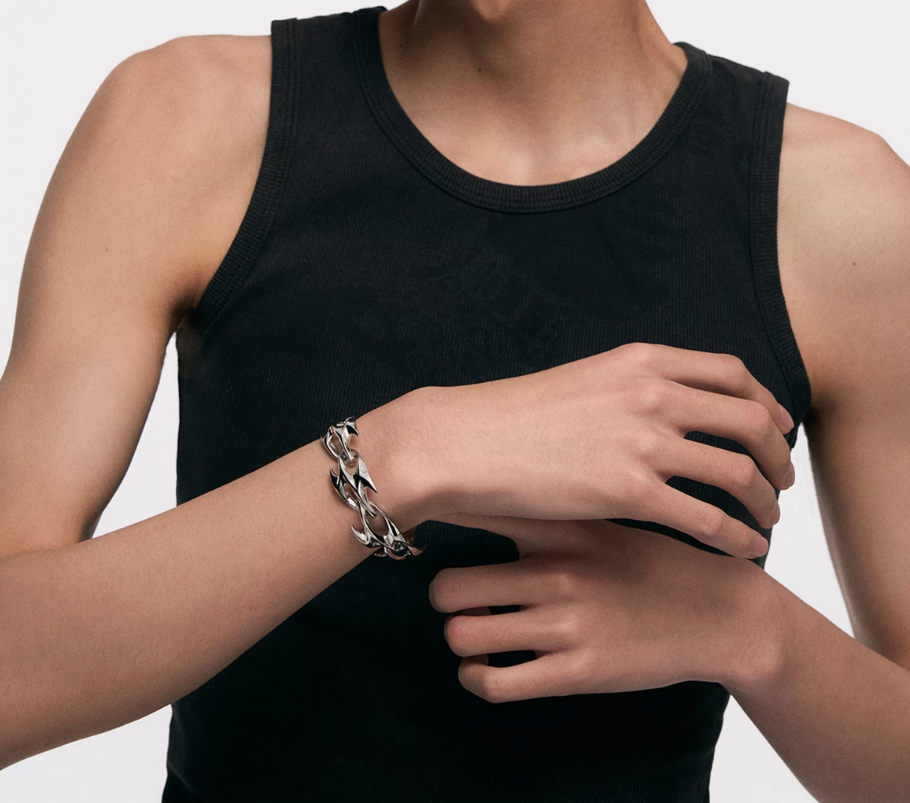 Gothic Thorn-Link Bracelet