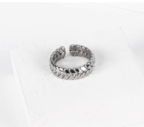 Wheat ears shaped ring