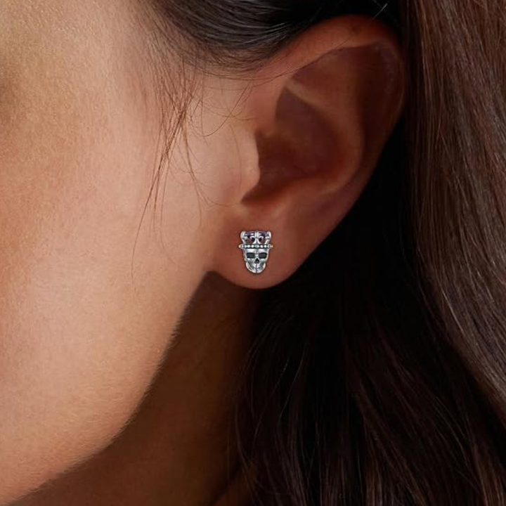 Retro Skull Crown Decor Stud Earrings