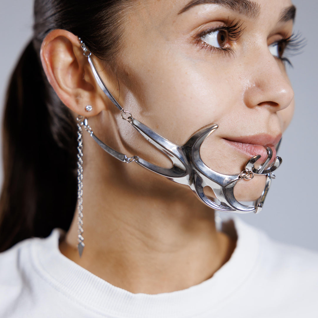 Cyberpunk Irregular Metal Tassel Face Cuff