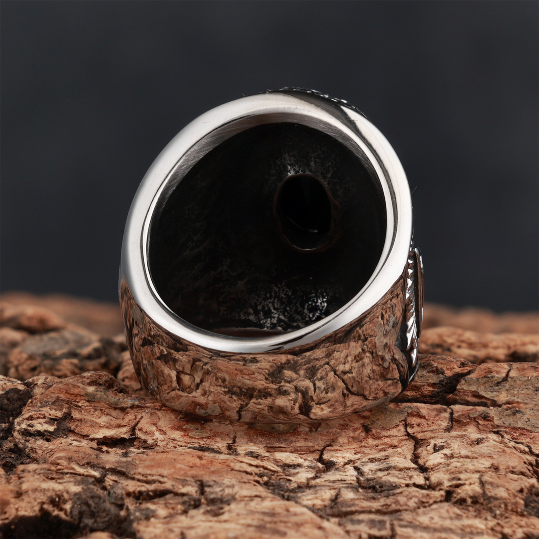Gothic Skull Engraved Gem Set Mens Biker Signet Ring