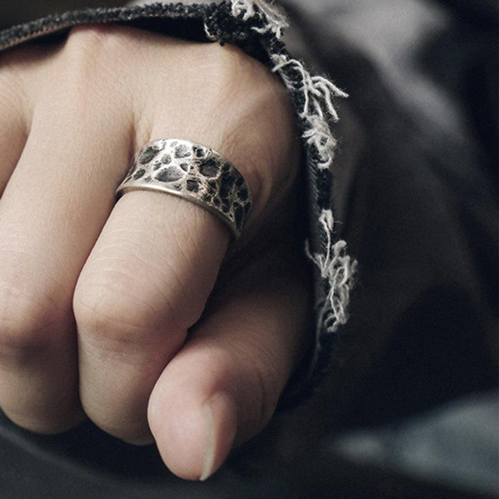 925 Silver Vintage Bump Broad Faceted Ring