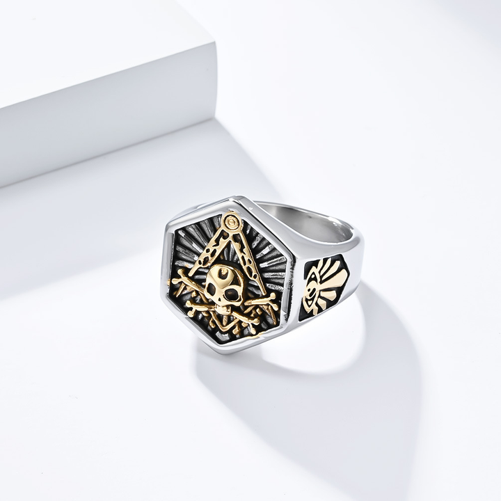 Hexagonal signet ring with skull motif